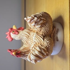 Harmony Kingdom "Millie's Maidens" Hens